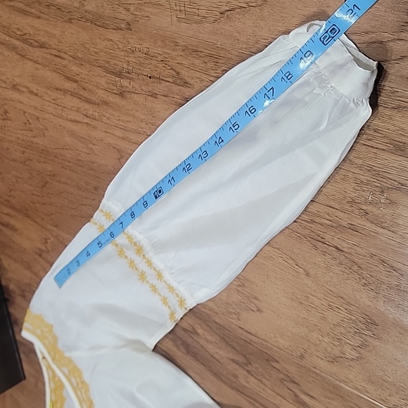 Roller Rabbit Embroidered Kurta - Picture 10 of 14